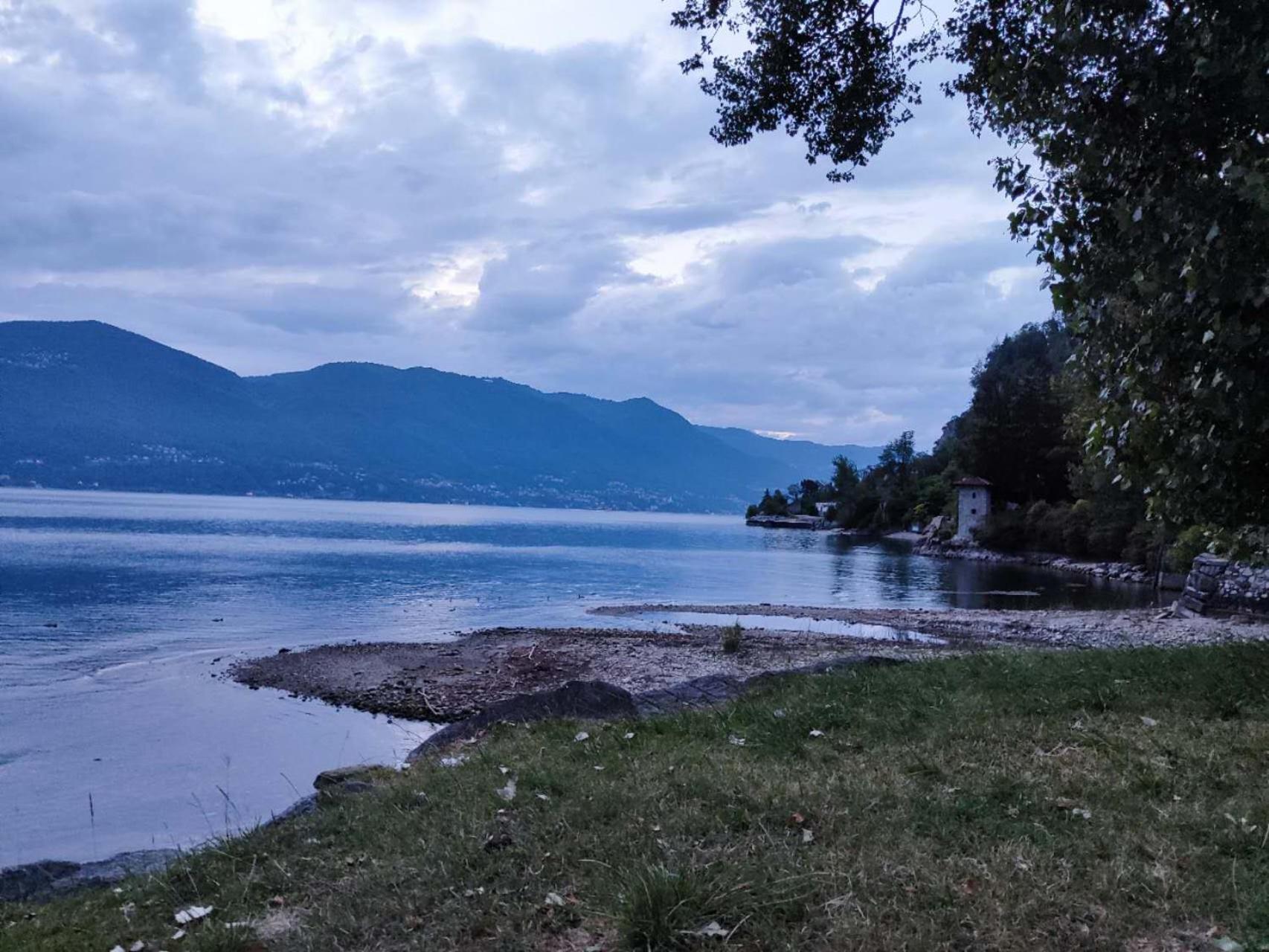 Natura Tra Bosco E Lago Castelveccana Ngoại thất bức ảnh